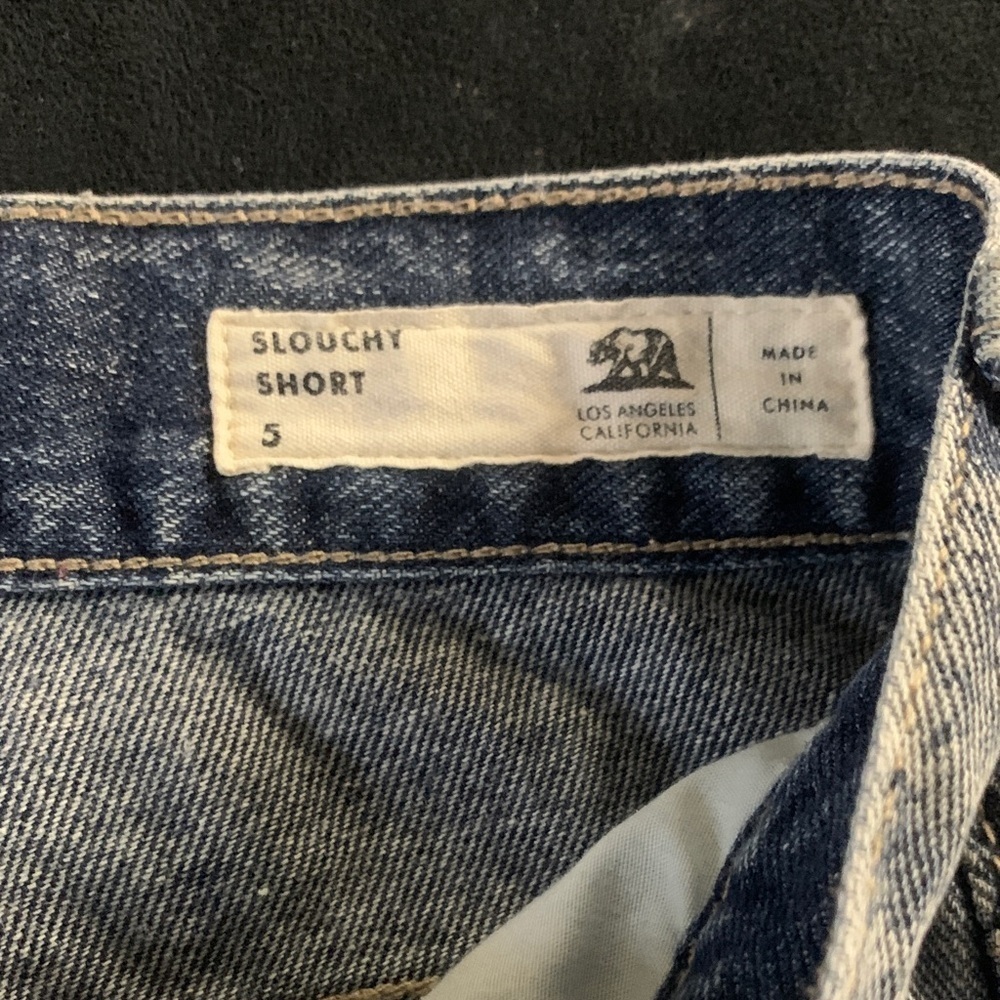 (Size 5)Bullhead Women's Distressed Denim Shorts - Picture 3 of 4